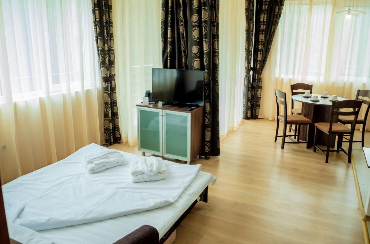 Apart Hotel Sirona Банско Экстерьер фото