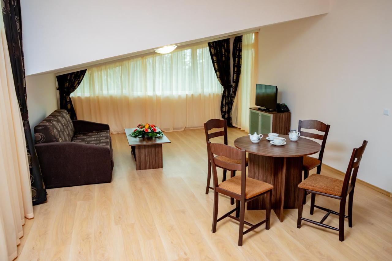 Apart Hotel Sirona Банско Экстерьер фото