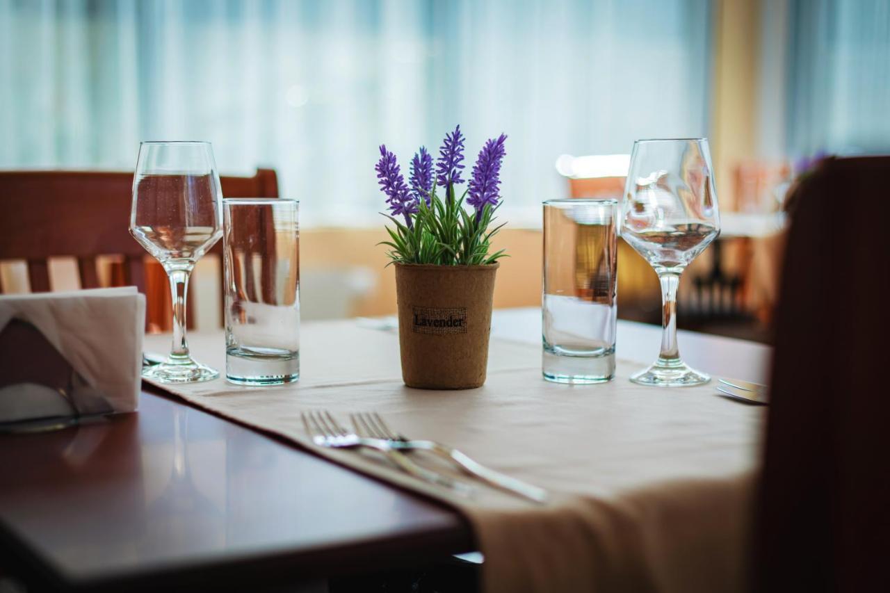 Apart Hotel Sirona Банско Экстерьер фото
