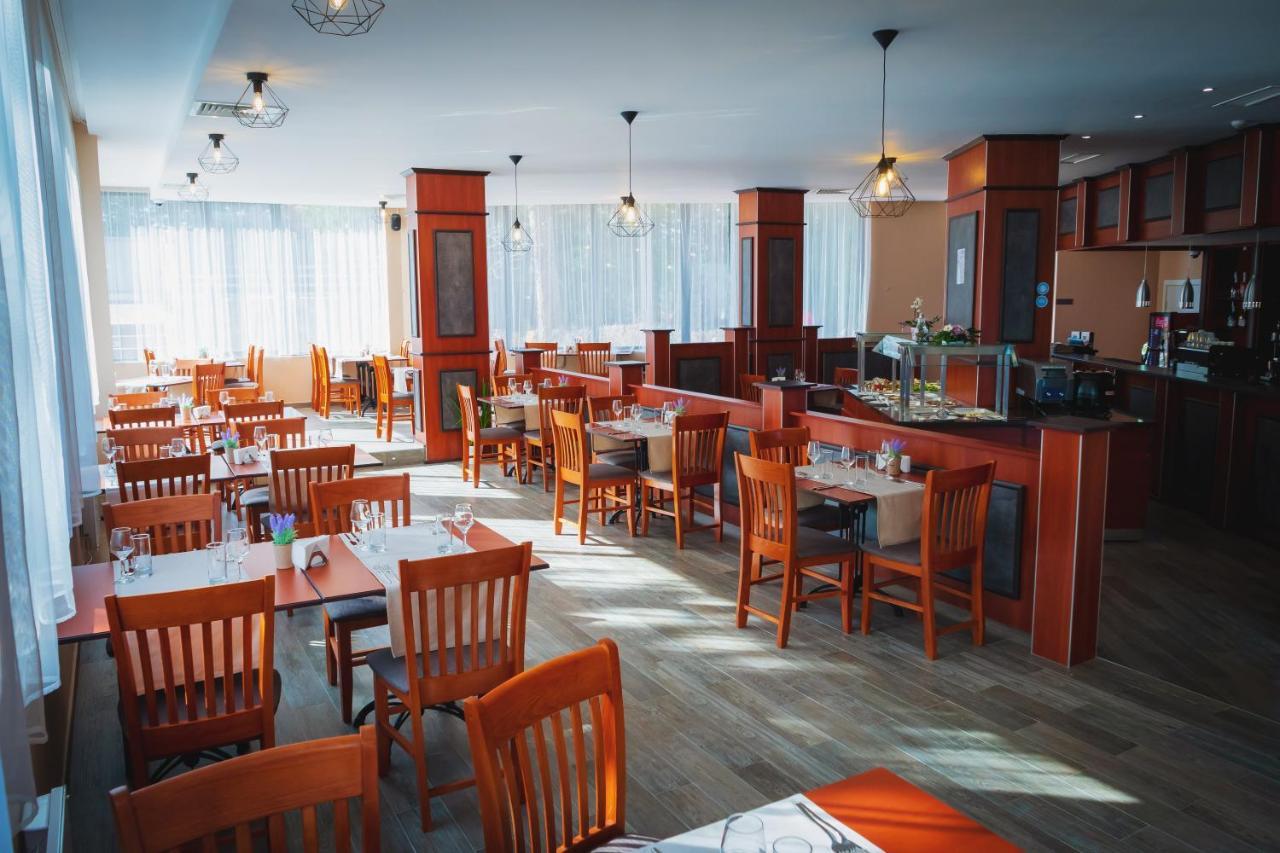 Apart Hotel Sirona Банско Экстерьер фото