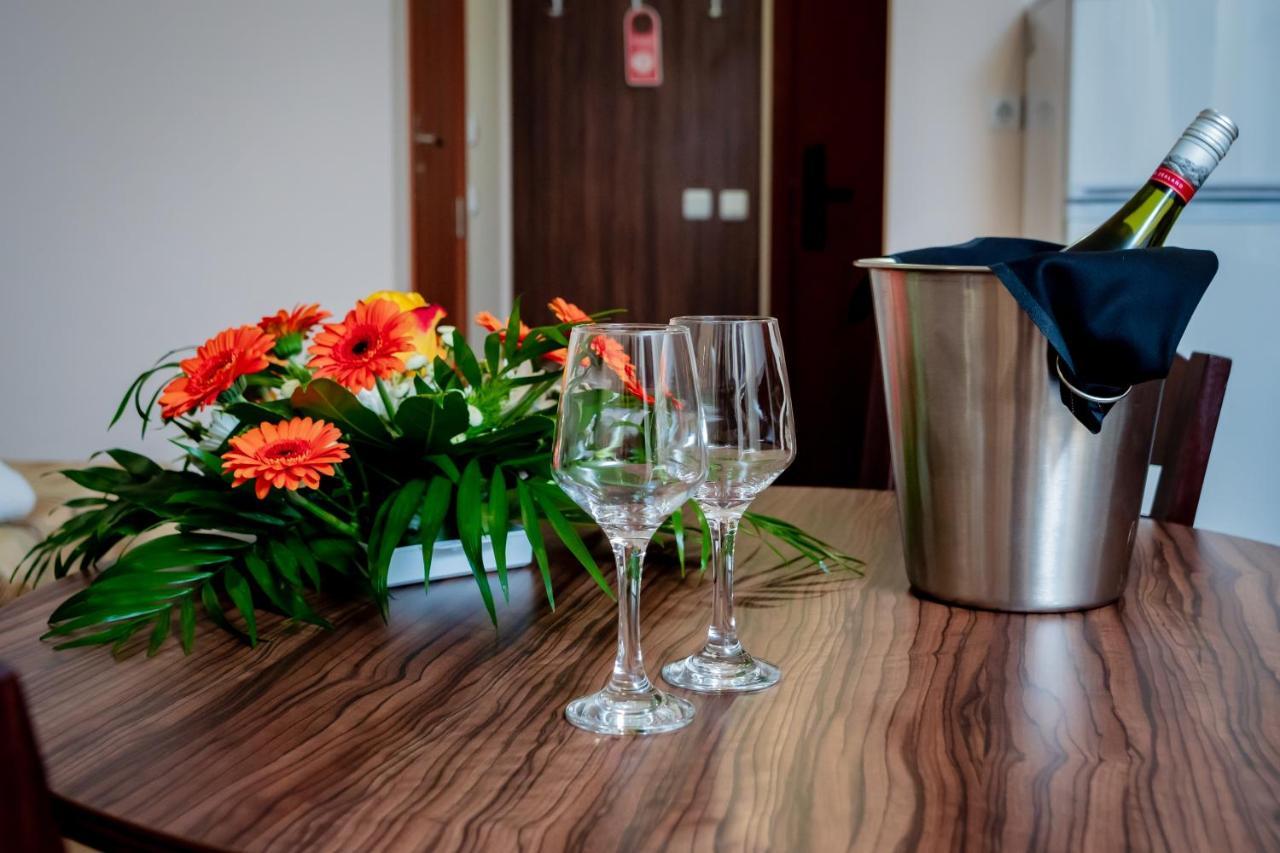 Apart Hotel Sirona Банско Экстерьер фото