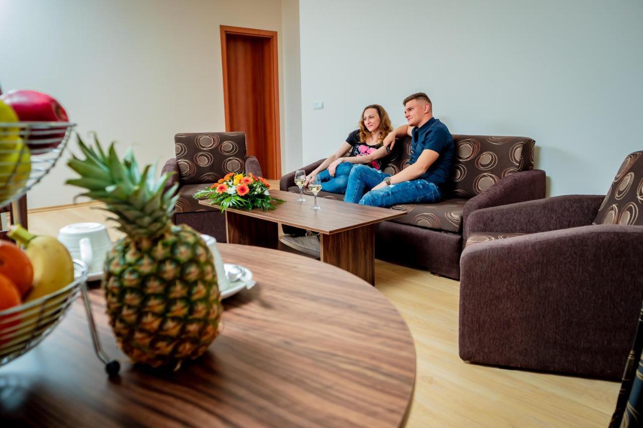 Apart Hotel Sirona Банско Экстерьер фото