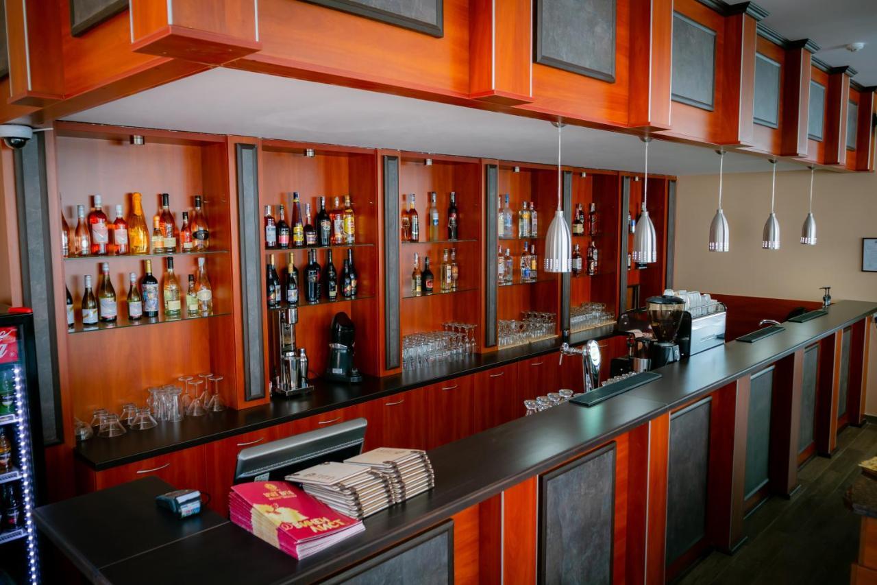 Apart Hotel Sirona Банско Экстерьер фото