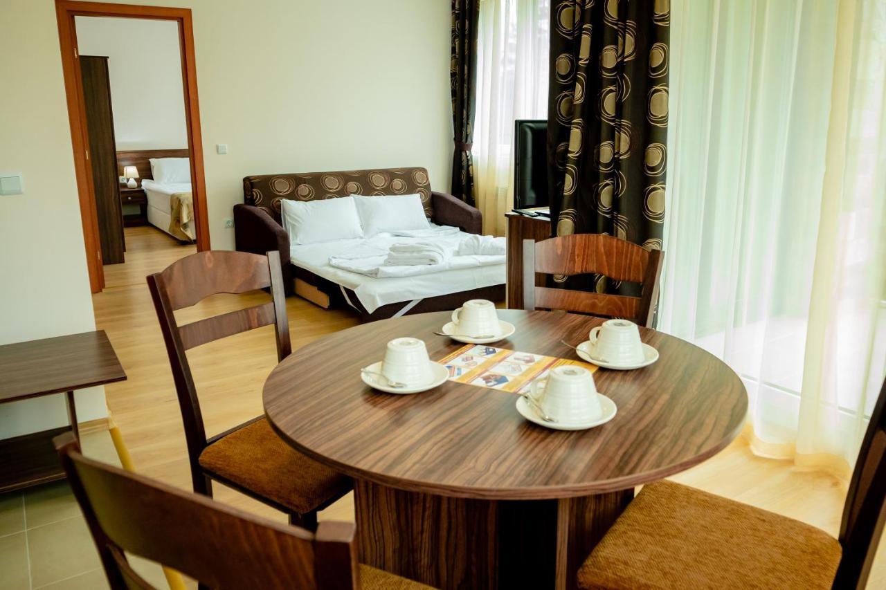 Apart Hotel Sirona Банско Экстерьер фото