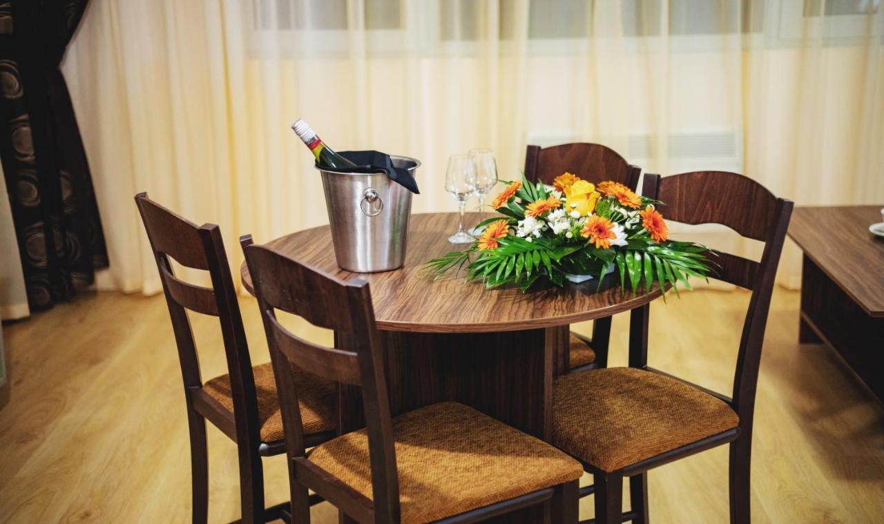 Apart Hotel Sirona Банско Экстерьер фото